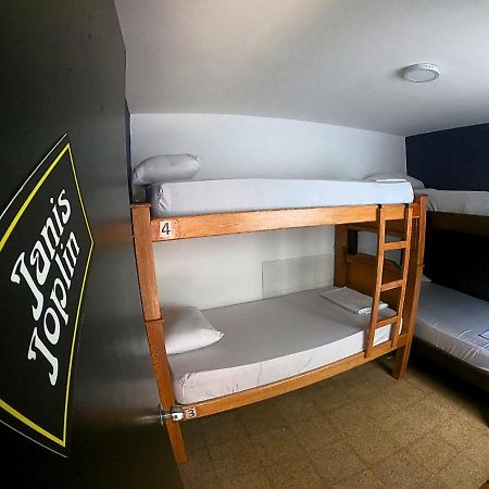 Rock Hostel מדיין מראה חיצוני תמונה